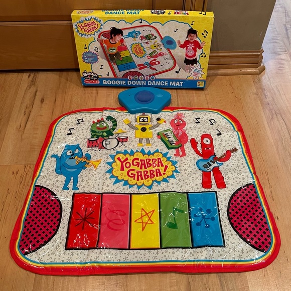 spin master Toys Yo Gabba Gabba Boogie Down Dance Mat With Original